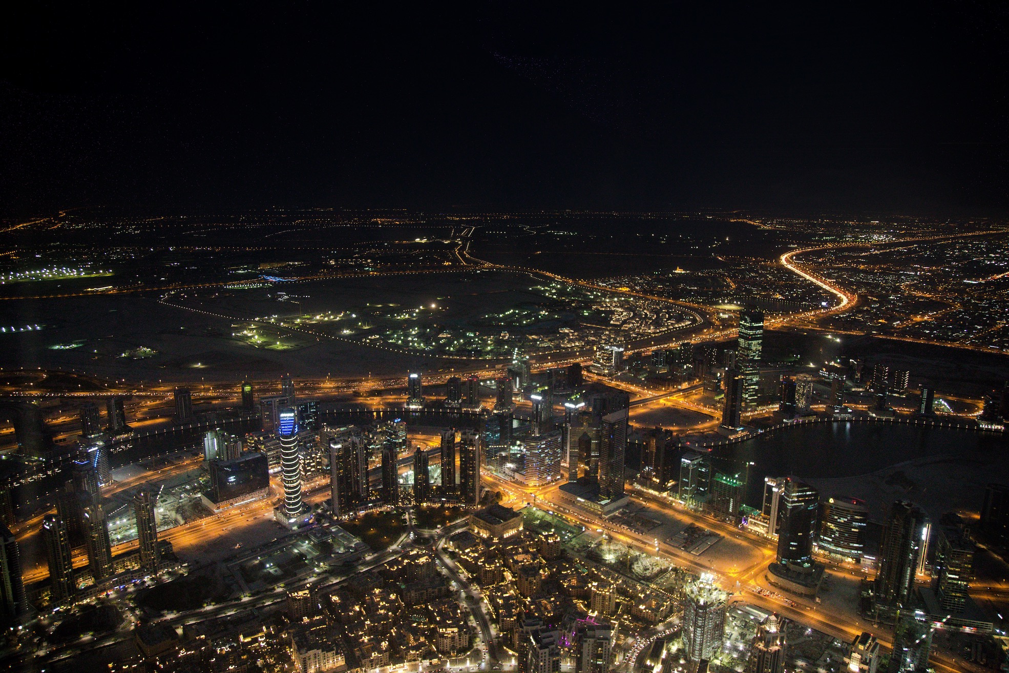 An image of a beautiful Dubai skyline.